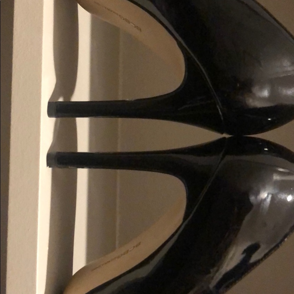 Gently worn BCBG Pumps 7.5 - Picture 4 of 5